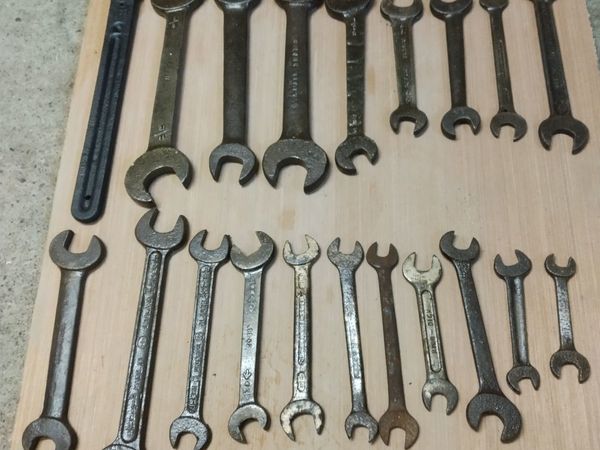 20. Vintage Imperial size Spanners