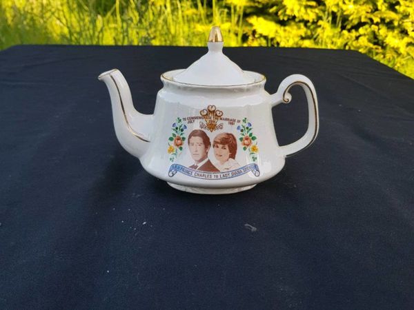 By post only old one cup charles and diana tea pot