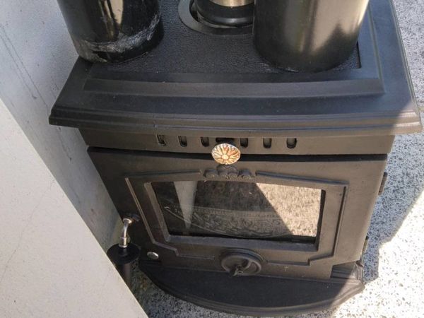 Stove with back boiler