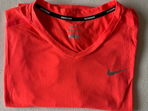 Nike running / Nike Dri Fit shot sleeves T shirt