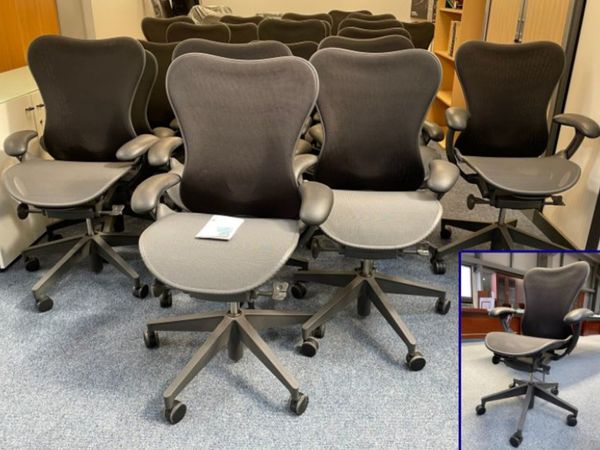 Herman miller mirra 2 second online hand