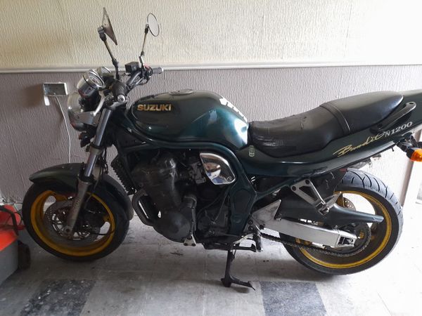 Suzuki Bandit 1200 cc