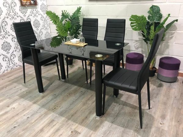 New black glass dining table +4 chairs