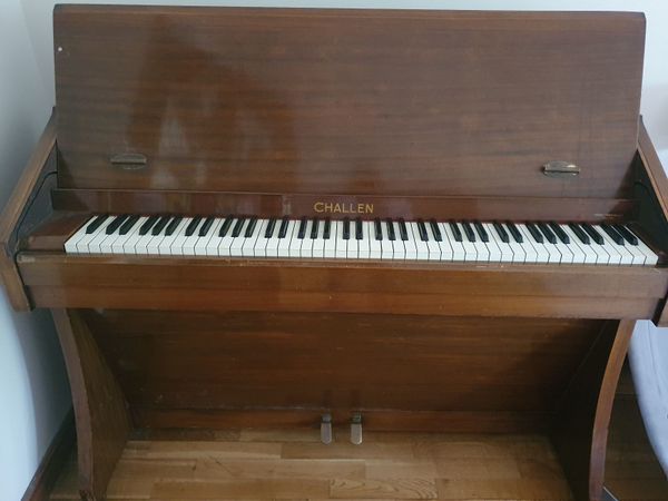 Challen Piano