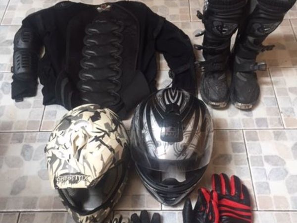 Helmet,Boots&Gloves