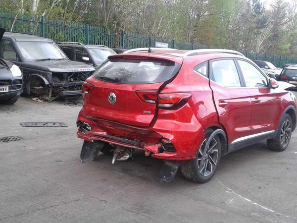 MG ZS SUV, Petrol, 2021, Red