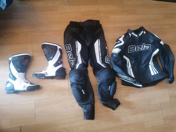 Ladies, 2 piece Bela suit and boots. (Like new)