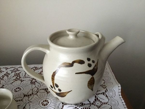 Connemara pottery tea pot and bowls