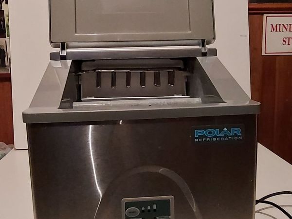 Polar Counter Top Ice Making Machine