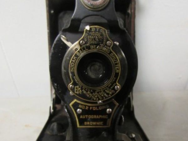 Kodak No 2, folding, autographic, Brownie camera.