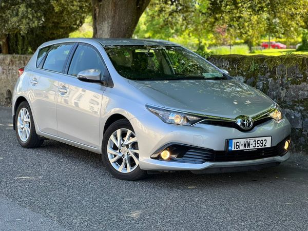 Toyota auris 155kms Business edition! NEW NCT!
