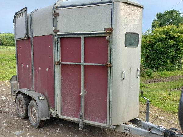Horse Transport 505 Hunter Horse Box