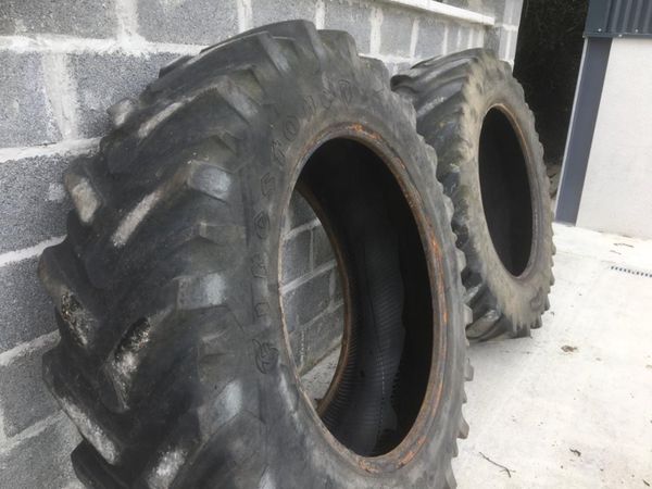 Set of 16.9R34 Firestone tyres