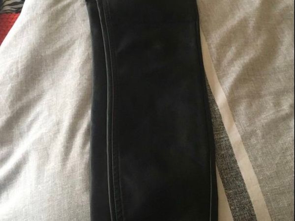 Ladies river island leather trousers size 10 €10