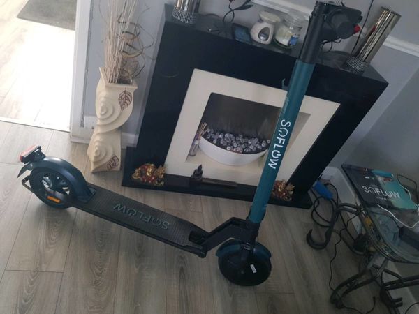 Nearly new SoFlow electric scooter