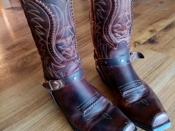 Cowboy boot's