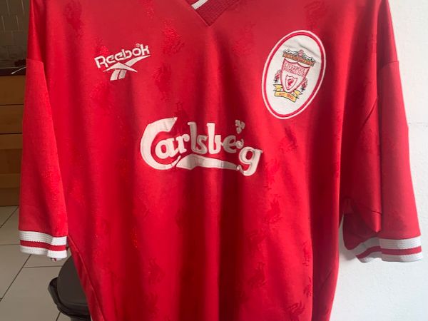 Liverpool 1996-1997 home kit