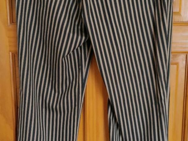 Galvin Green Pinstripe trousers 35/31 Blk/Gold