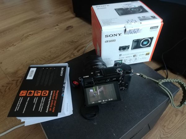 Sony a6000 + 16-50 f3.5 OSS + Manfrotto Tripod