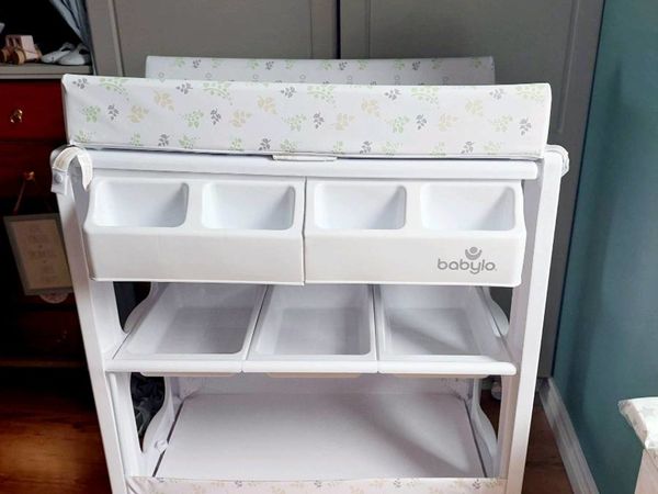 Baby Changing table with bath