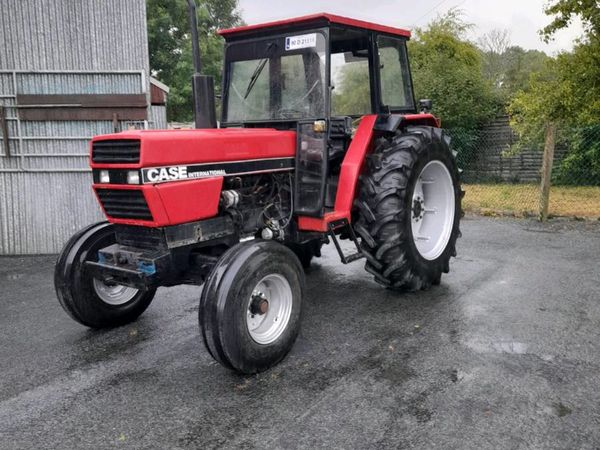 Case 885 tractor for sale