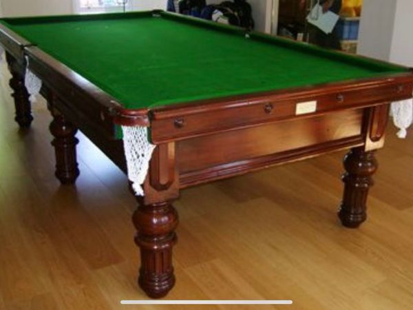 10 foot professional snooker table