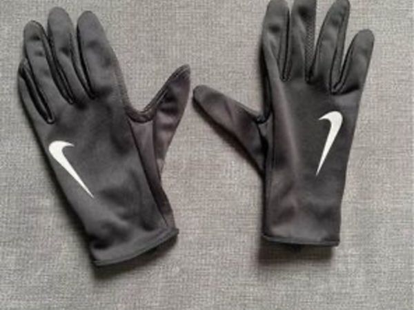 Nike dri fit gloves