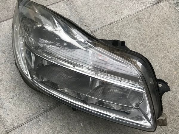 Opel Insignia  front right lamp
