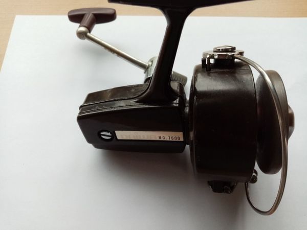 Vintage Daiwa 7600 Spinning Reel