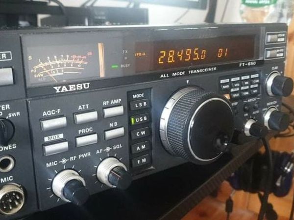 Ham Radio - Yaesu Ft-650 (No Swaps)