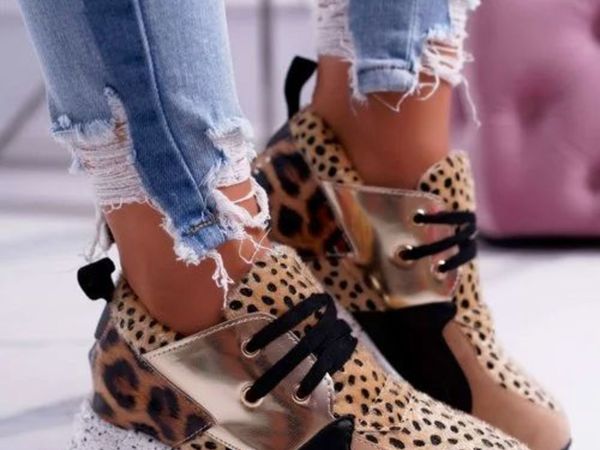 size 4-8 sneakers Leopard brown Mesh