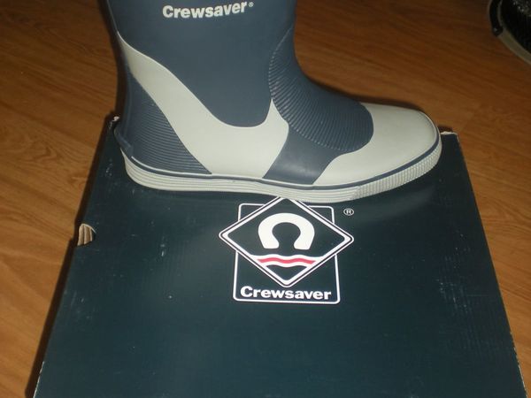 New Short Crewsaver Sailing Boots, sizes 8,9,10,11