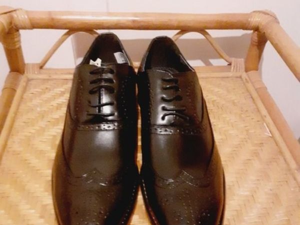Coor mens leather shoes size 12,new in box