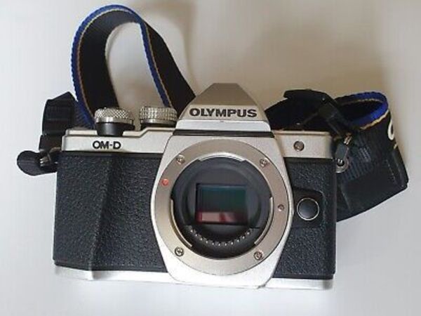 Olympus OM-D EM10 mark II for parts