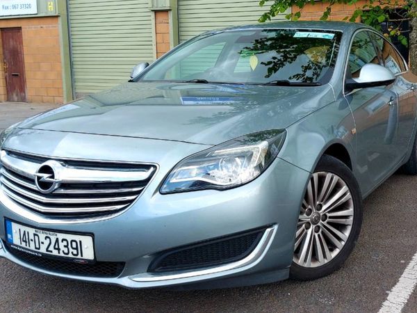 Opel Insignia Hatchback, Diesel, 2014, Silver