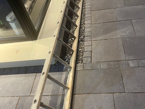 x 15 Foot Long (4.6 Metre) Wide Ladder For Saleh