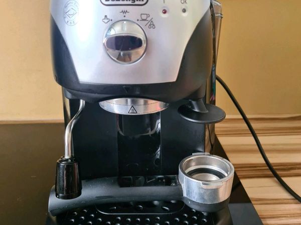 De'Longhi Traditional Pump Espresso Coffee Machine
