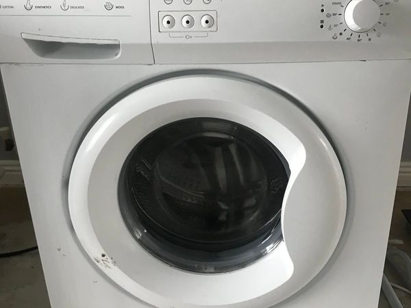 Finlux 5kg Washing Machine Free pick up D15
