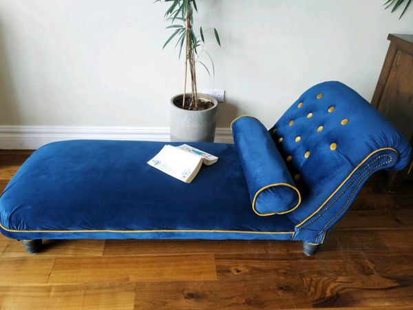 Chaise lounge