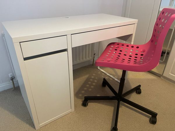 IKEA Micke desk and Skalberg chair €20