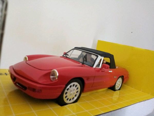 1:18 Alpha Romeo Spider Diecast model car