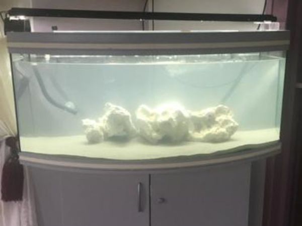 Selling 2 aquariums 1 drilled for sump
