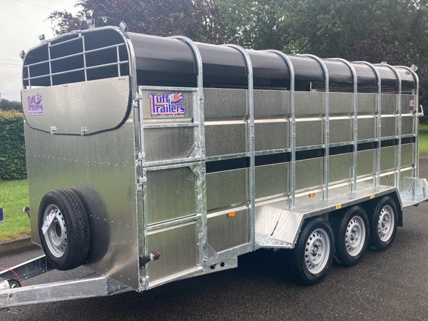 New tuffmac 16 ft tri axel livestock trailer