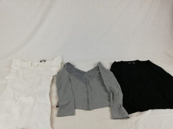!!!Online Unreserved Clothing Auction!!!