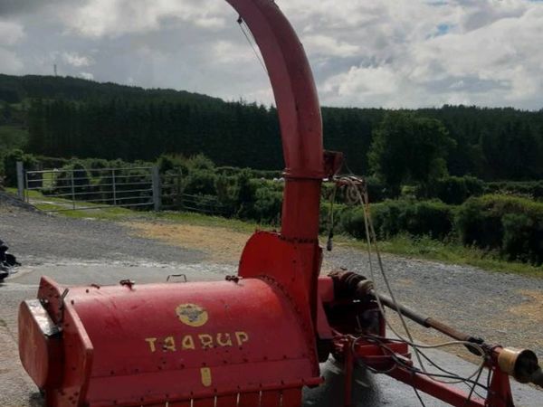 Taarup double chop silage harvester