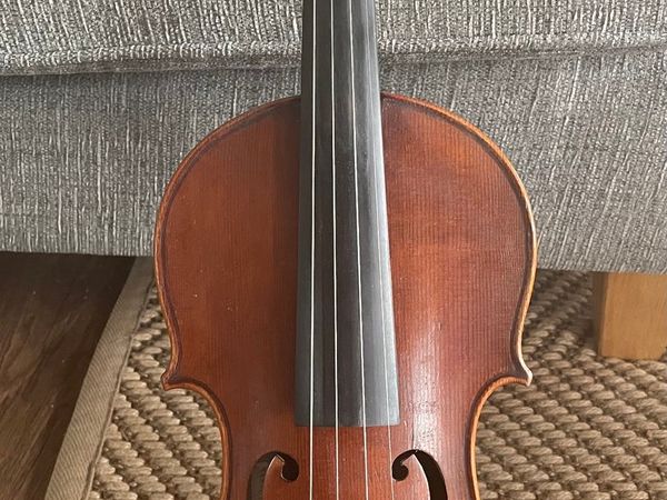 French fiddle violin