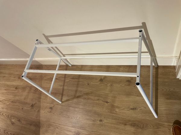 Free steel frame for desk