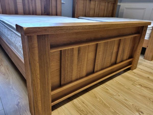 Dimarco 4ft6 oak bed and pocket sprung mattress 💥