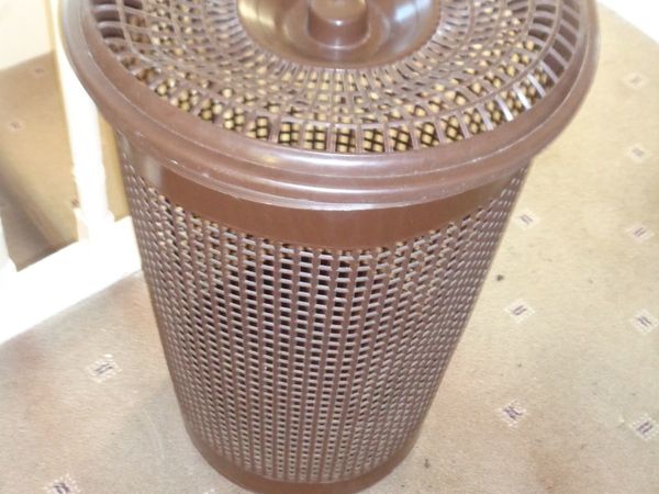 Laundry Basket with Lid for Sale