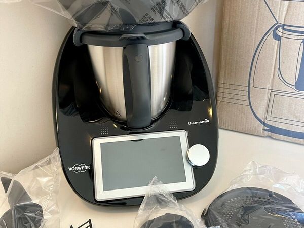 THERMOMIX TM6 BLACK!!! NEW never used
